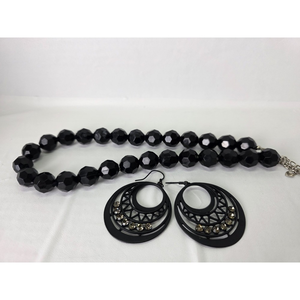 Matte‎ Black Faceted Bead Necklace & Rhinestone Orbital Drop Earring Jewelry Set - Picture 2 of 6